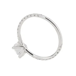 ANILLOS DE COMPROMISO Solitario oro blanco y diamante color g, pureza vs2 y peso 0,70 cts.