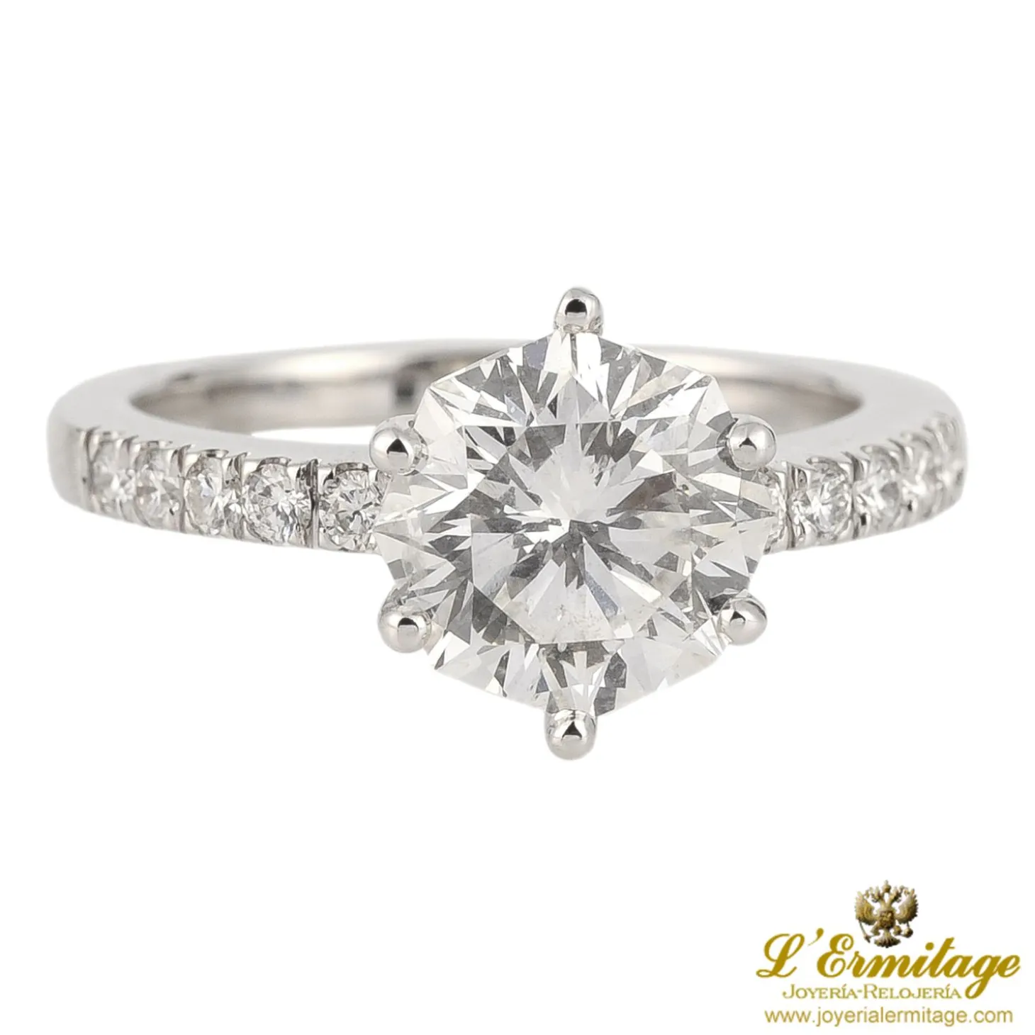ANILLOS DE COMPROMISO Solitario oro blanco y diamantes color b, pureza si1 y peso 2,52 cts.