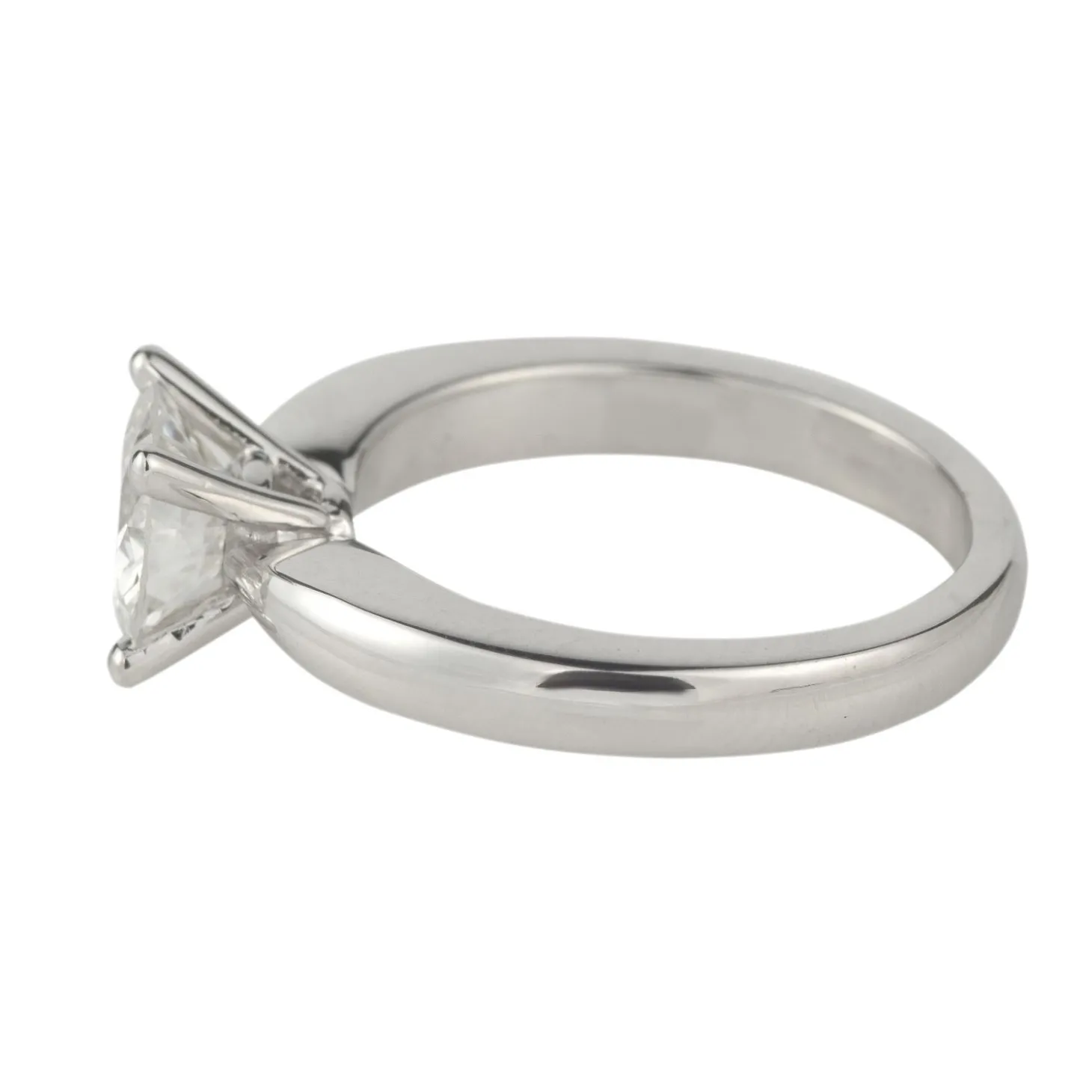 ANILLOS DE COMPROMISO Solitario oro blanco color f, pureza vs1 y peso 1,23 cts.
