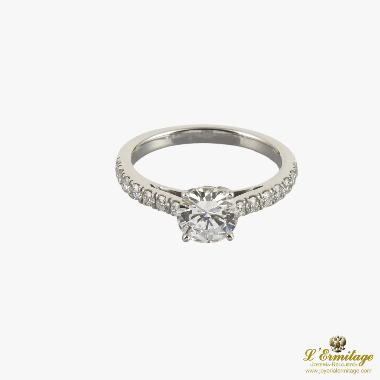 ANILLOS DE COMPROMISO Solitario oro blanco y diamantes color e, pureza vvs1 y peso 1,05 cts.