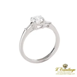 ANILLOS DE COMPROMISO Solitario en oro blanco con brillante color g, pureza vs1, y peso 1,00ct.