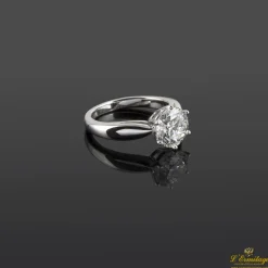 ANILLOS DE COMPROMISO Solitario oro blanco con diamante color e, pureza vvs1 y peso 2,52 cts.