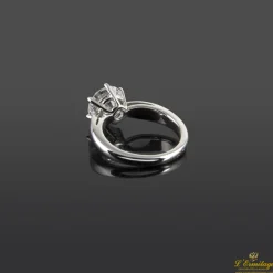 ANILLOS DE COMPROMISO Solitario oro blanco con diamante color e, pureza vvs1 y peso 2,52 cts.