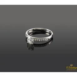 ANILLOS DE COMPROMISO Sortija solitario oro blanco color h, pureza vs1 y peso 0,62 cts.
