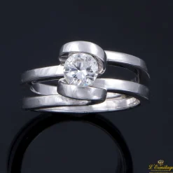 ANILLOS DE COMPROMISO Sortija solitario oro blanco color g, pureza si2 y peso 0,52 cts.