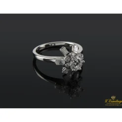 ANILLOS DE COMPROMISO Sortija solitario oro blanco y diamantes color g, pureza si1 y peso 0.65 Cts.