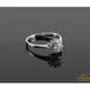 ANILLOS DE COMPROMISO Sortija solitario en oro blanco con brillante color g y peso 0,40 ct.