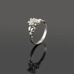 ANILLOS DE COMPROMISO Sortija solitario oro blanco.