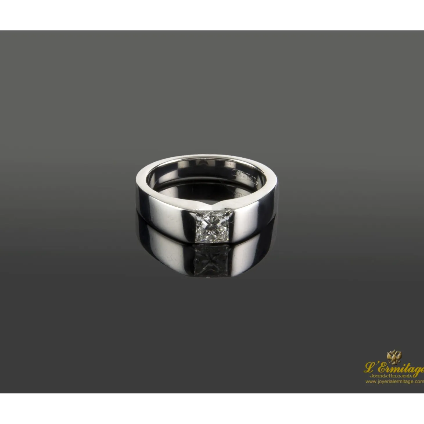 ANILLOS DE COMPROMISO Sortija solitario en oro blanco brillante princesa 0,72ct.