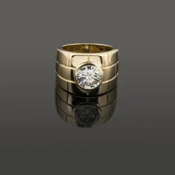 ANILLOS DE COMPROMISO Sortija solitario oro amarillo color g, pureza si y peso 1,85 cts.