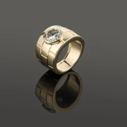 ANILLOS DE COMPROMISO Sortija solitario oro amarillo color g, pureza si y peso 1,85 cts.