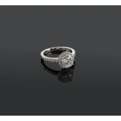 ANILLOS DE COMPROMISO Sortija solitario oro blanco y diamantes color g, pureza vs1 y peso 1,31 cts.