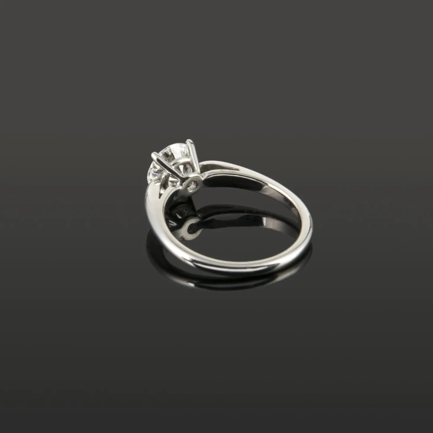 ANILLOS DE COMPROMISO Sortija solitario oro blanco color e, pureza vvs1 y peso 1,11 cts.