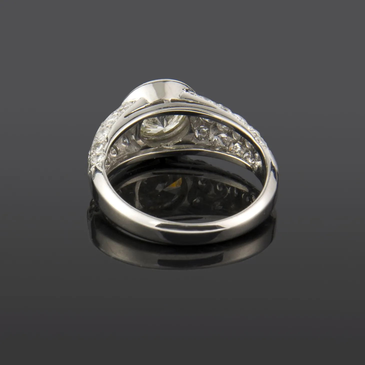 ANILLOS DE COMPROMISO Sortija oro blanco y diamantes color l, pureza p1 y peso 1,20 cts.