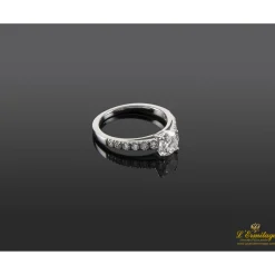 ANILLOS DE COMPROMISO Sortija oro blanco y diamantes color f, pureza si1 y peso 0,85 cts.