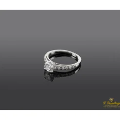 ANILLOS DE COMPROMISO Sortija oro blanco y diamantes color f, pureza si1 y peso 0,85 cts.