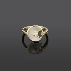 ANILLOS / SORTIJAS Anillo cartier madreperla y diamante.