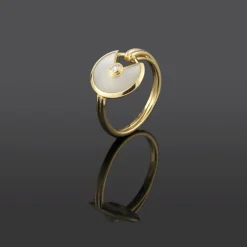 ANILLOS / SORTIJAS Anillo cartier madreperla y diamante.