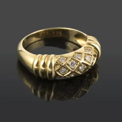 ANILLOS / SORTIJAS Anillo cartier oro amarillo y diamantes. Talla 54.
