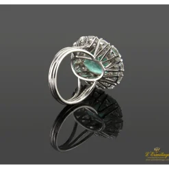 ANILLOS / SORTIJAS Anillo oro blanco esmeralda y orla de diamantes