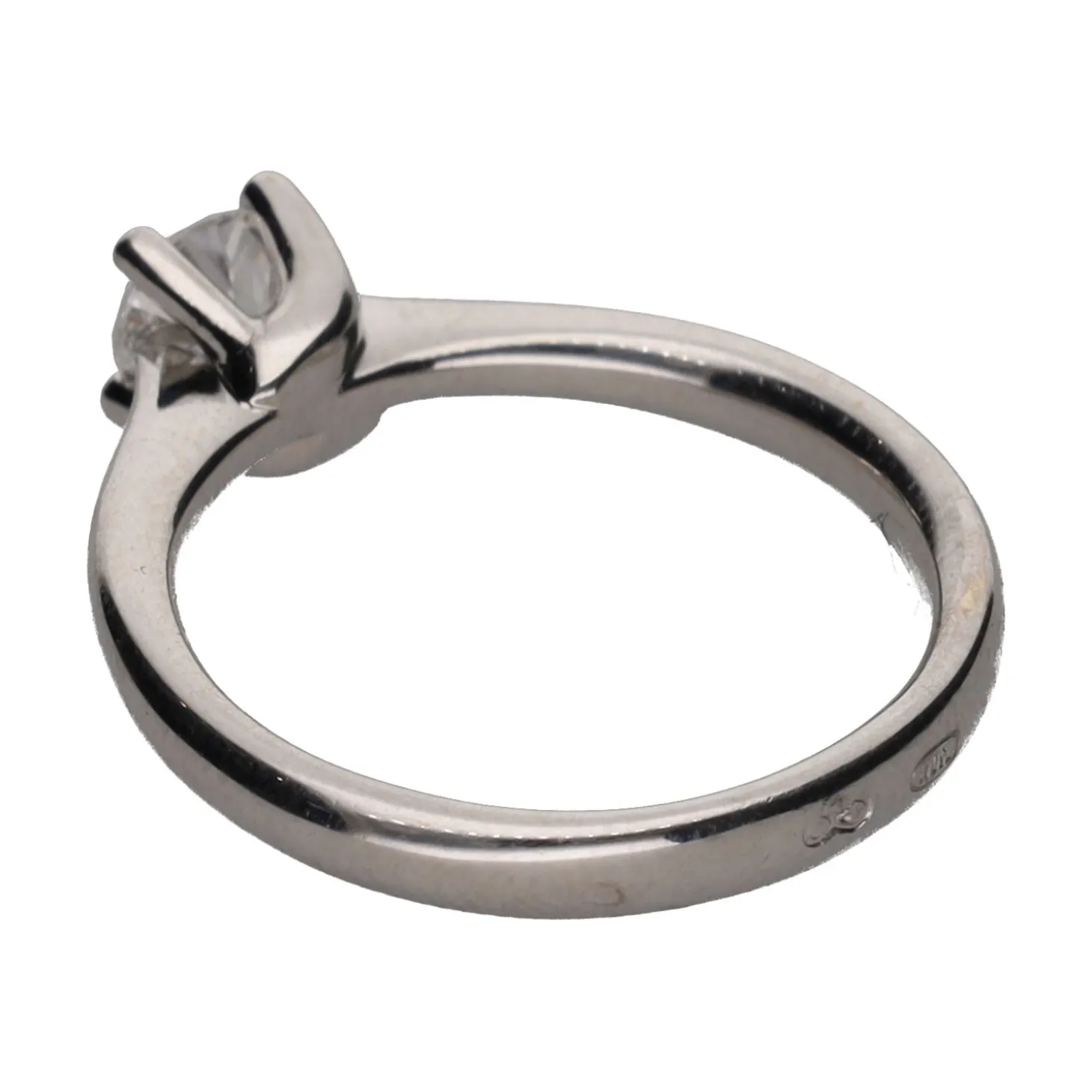 ANILLOS / SORTIJAS Solitario en oro blanco con un brillante. Talla 13.