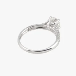 ANILLOS / SORTIJAS Solitario en oro blanco con brillante color g, pureza vs1, y peso 0,75 ct