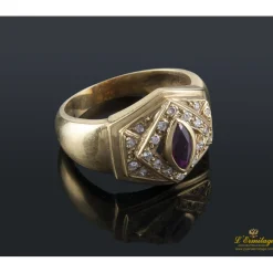 ANILLOS / SORTIJAS Sortija ancha oro amarillo rubí y diamantes.