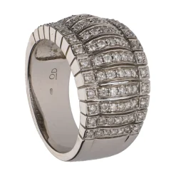 ANILLOS / SORTIJAS Sortija ancha en oro blanco con filas de brillantes. Talla 16.