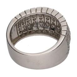 ANILLOS / SORTIJAS Sortija ancha en oro blanco con filas de brillantes. Talla 16.
