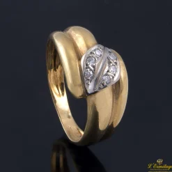 ANILLOS / SORTIJAS Sortija antigua oro amarillo y diamantes talla antigua.