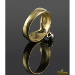 ANILLOS / SORTIJAS Sortija antigua oro amarillo y diamantes.