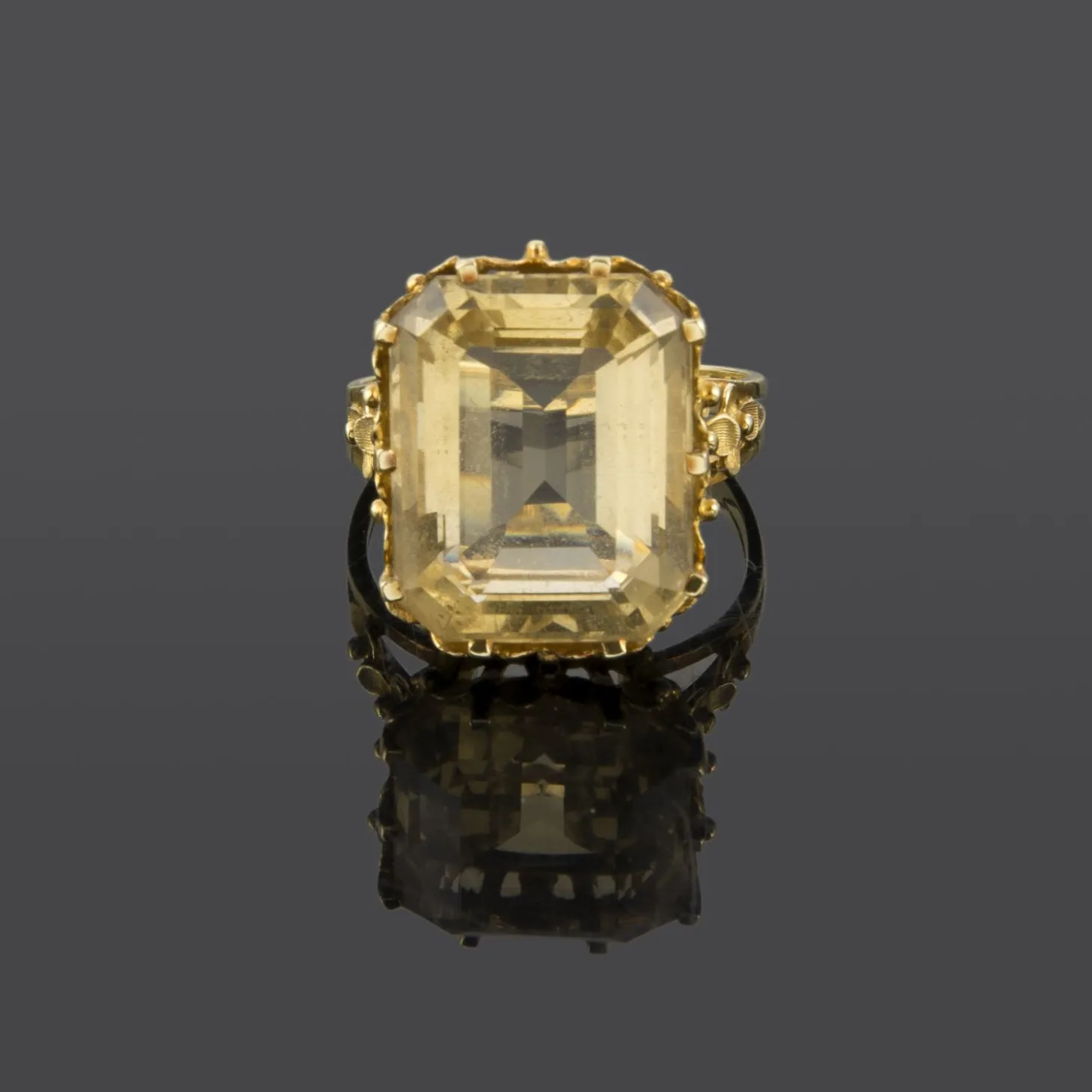 ANILLOS / SORTIJAS Sortija antigua oro amarillo y citrino