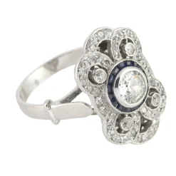ANILLOS / SORTIJAS Sortija antigua art déco oro blanco diamantes y zafiros.