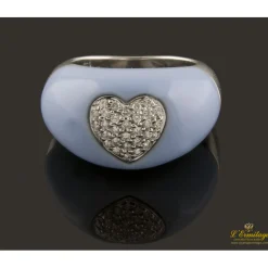 ANILLOS / SORTIJAS Sortija bombe realizada en oro blanco y esmalte y pave en forma de corazón con brillantes