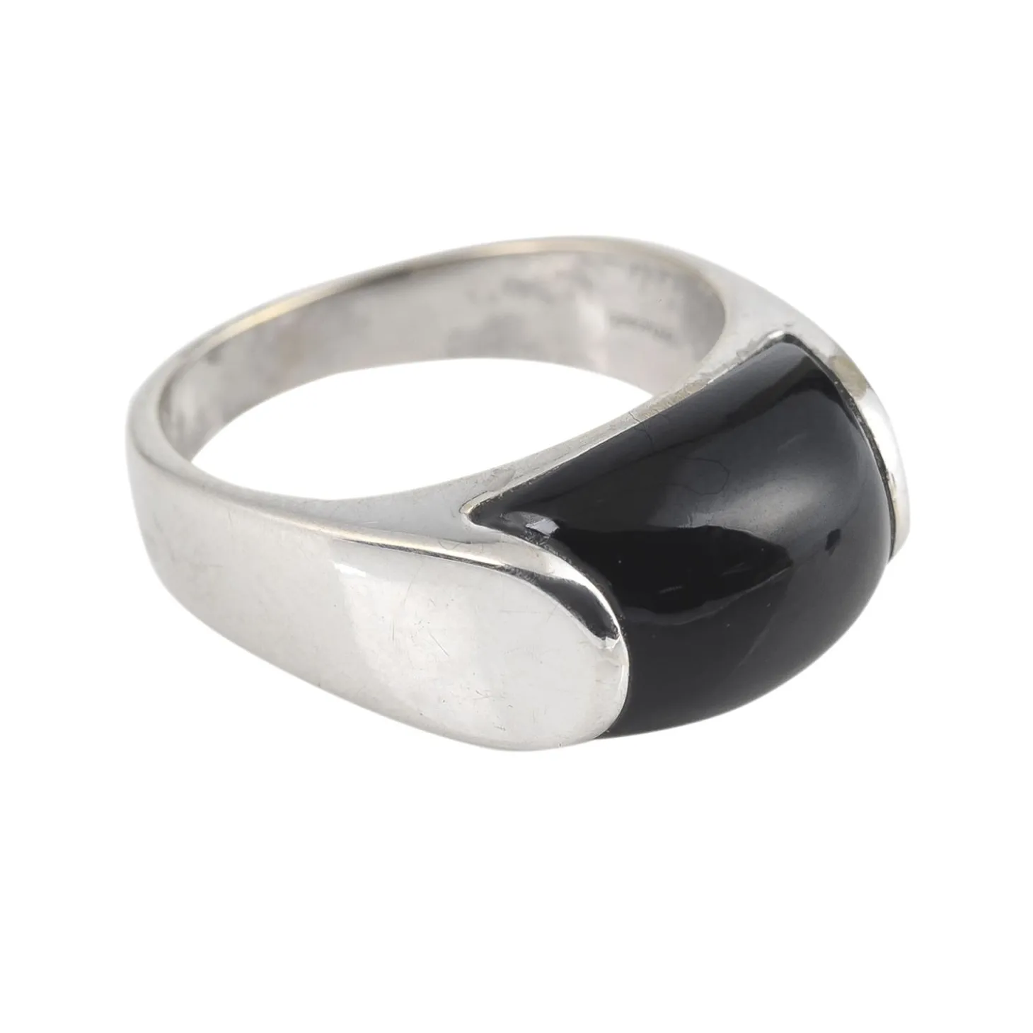 ANILLOS / SORTIJAS Sortija bulgari tronchetto en oro blanco y onix. Talla 14.