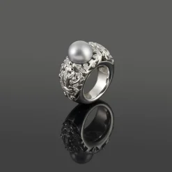 ANILLOS / SORTIJAS Sortija calada oro blanco perla negra y diamantes