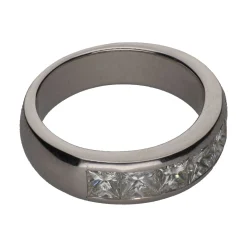 ANILLOS / SORTIJAS Sortija cintillo en oro blanco con brillantes talla princesa. Talla 14.