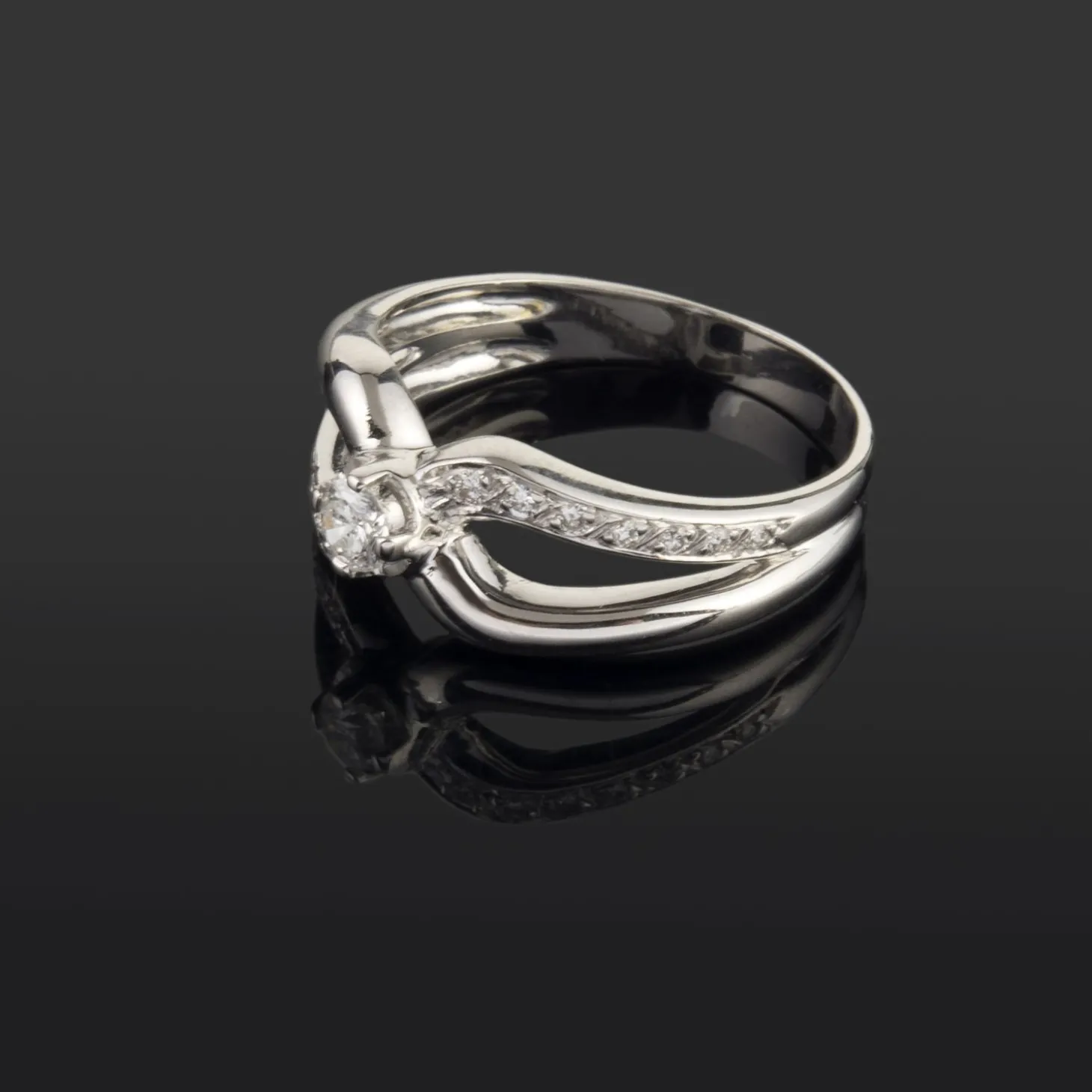 ANILLOS / SORTIJAS Sortija en oro blanco con brillantes