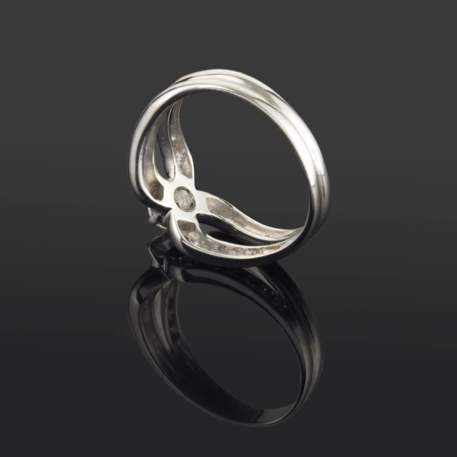 ANILLOS / SORTIJAS Sortija en oro blanco con brillantes