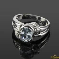ANILLOS / SORTIJAS Sortija en oro blanco con un aguamarina y brillantes