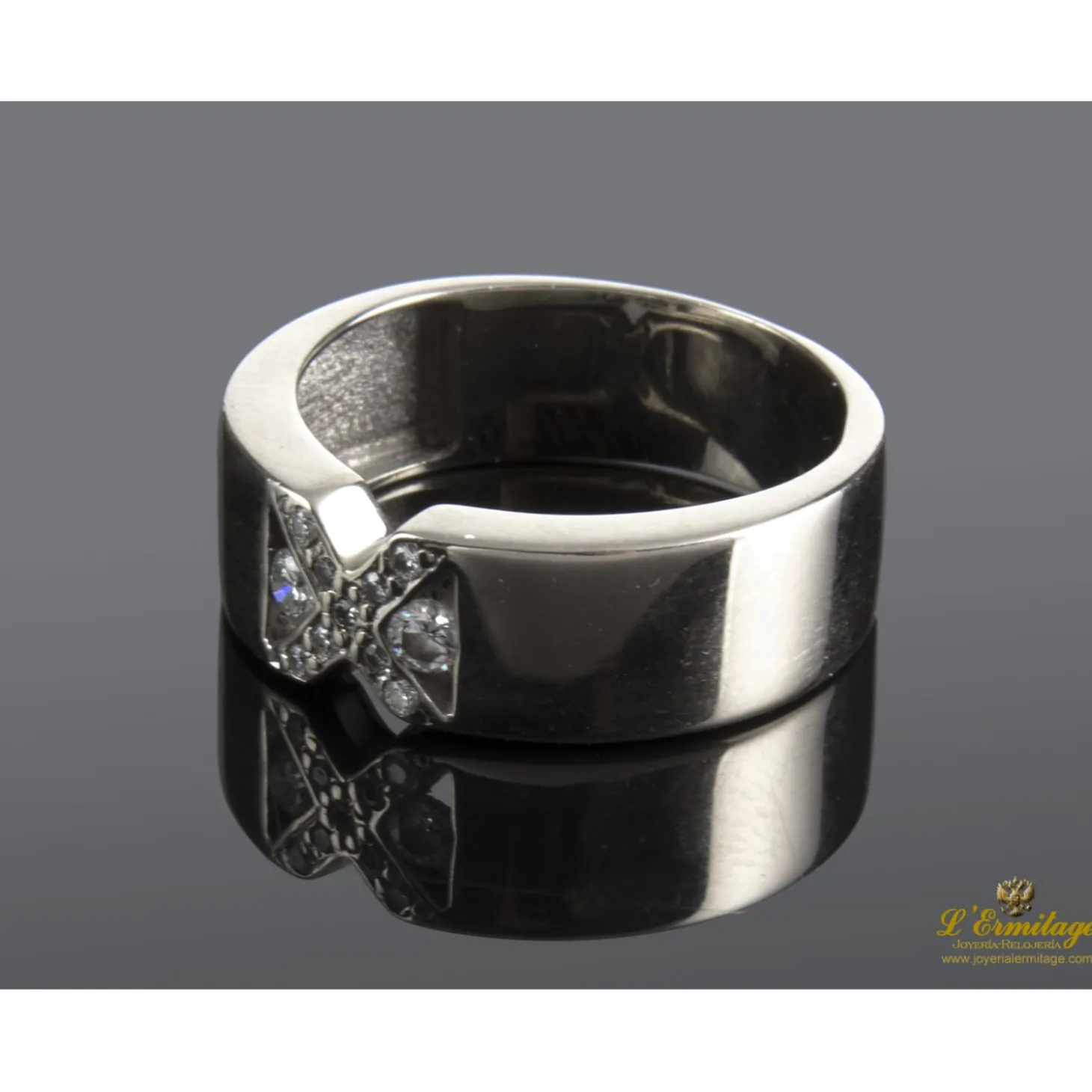 ANILLOS / SORTIJAS Sortija en oro blanco con brillantes
