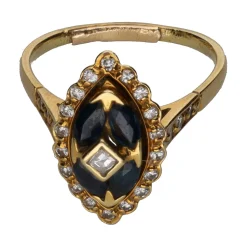 ANILLOS / SORTIJAS Sortija en oro amarillo con zafiros y brillantes. Talla 10.