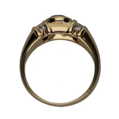 ANILLOS / SORTIJAS Sortija en oro amarillo con rubí y brillantes. Talla 8.