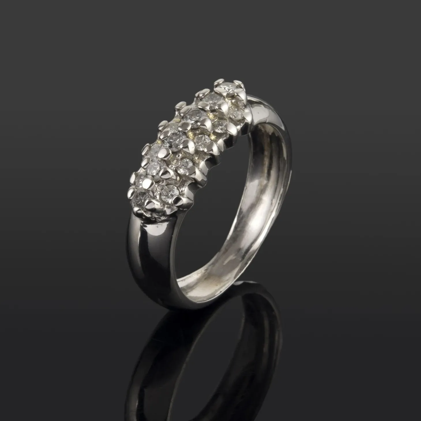 ANILLOS / SORTIJAS Sortija en oro blanco con brillantes
