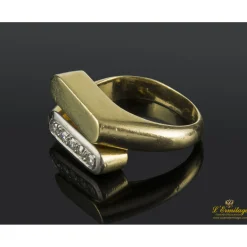 ANILLOS / SORTIJAS Sortija en oro amarillo y oro blanco con brillantes.