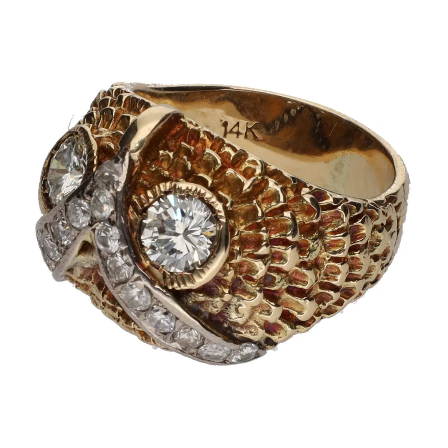 ANILLOS / SORTIJAS Sortija en oro amarillo con diamantes naturales.