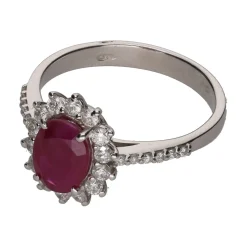 ANILLOS / SORTIJAS Sortija en oro blanco con rubí y orla de brillantes. Talla 16.