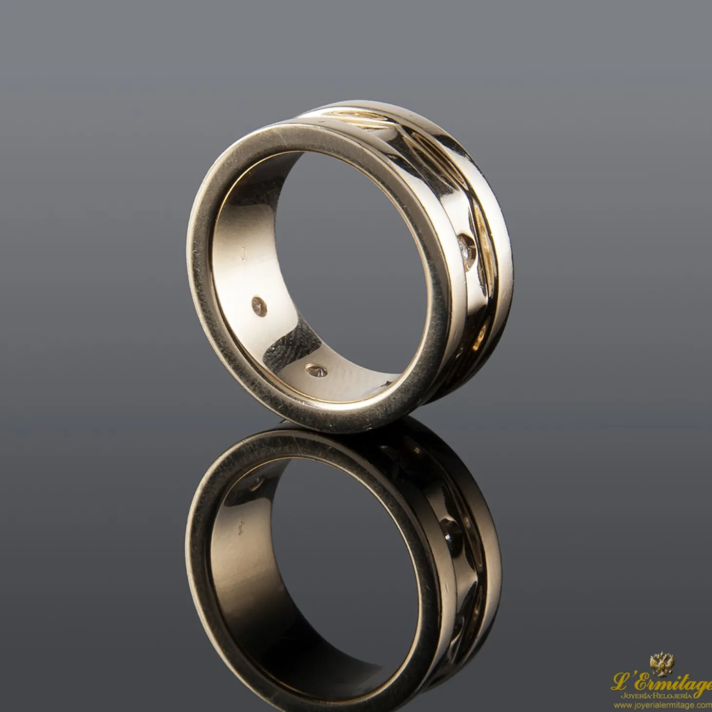 ANILLOS / SORTIJAS Sortija en oro amarillo con brillantes