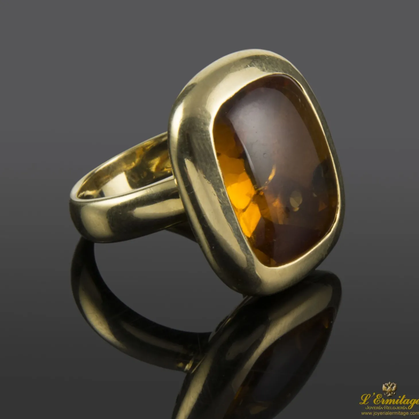 ANILLOS / SORTIJAS Sortija en oro amarillo con un topacio