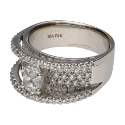 ANILLOS / SORTIJAS Sortija en oro blanco y diamantes. Talla 17.